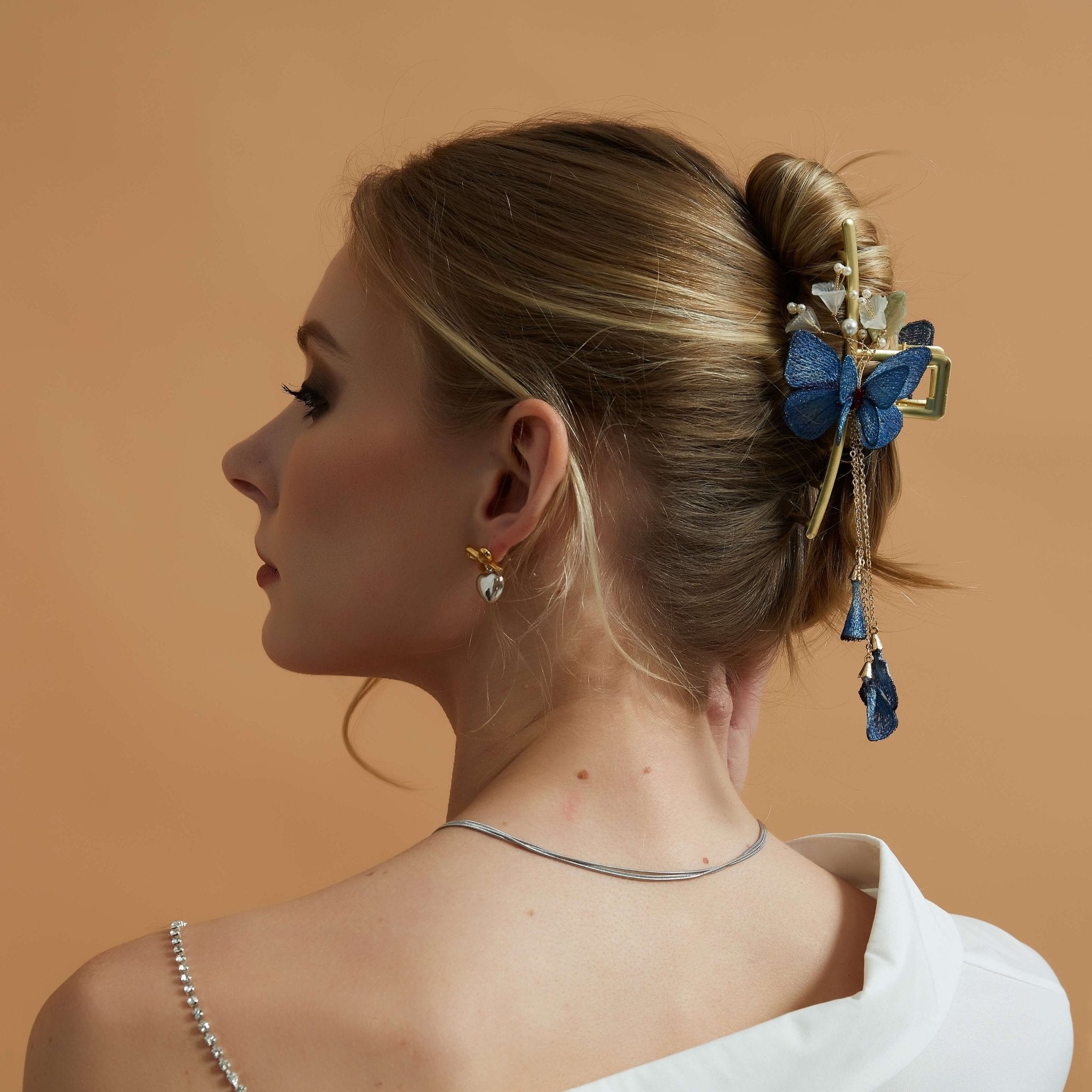 Blue Butterfly Flower Garden Hair Clawhair clawsJewelryBlossomuniqueflowerearringsgiftforhermothergiftdaughtergiftbirthdaygiftanniversarygift