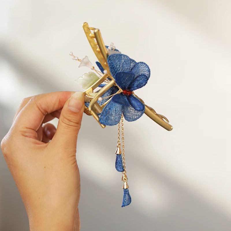 Blue Butterfly Flower Garden Hair Clawhair clawsJewelryBlossomuniqueflowerearringsgiftforhermothergiftdaughtergiftbirthdaygiftanniversarygift