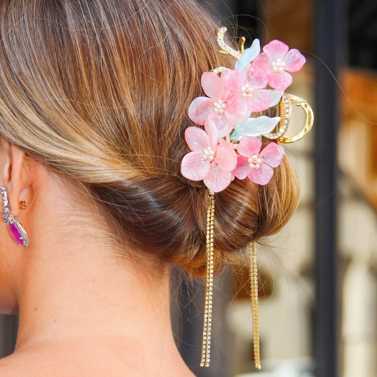 Blush Peony Rhinestone Tassel Hair Claw hair claws JewelryBlossom #flowerjewelry# #weddingjewelry# #bridaljewelry# #weddinggift# #bridemaidgift##giftforher# #mothergift# #daughtergift# #birthdaygift# #anniversarygi