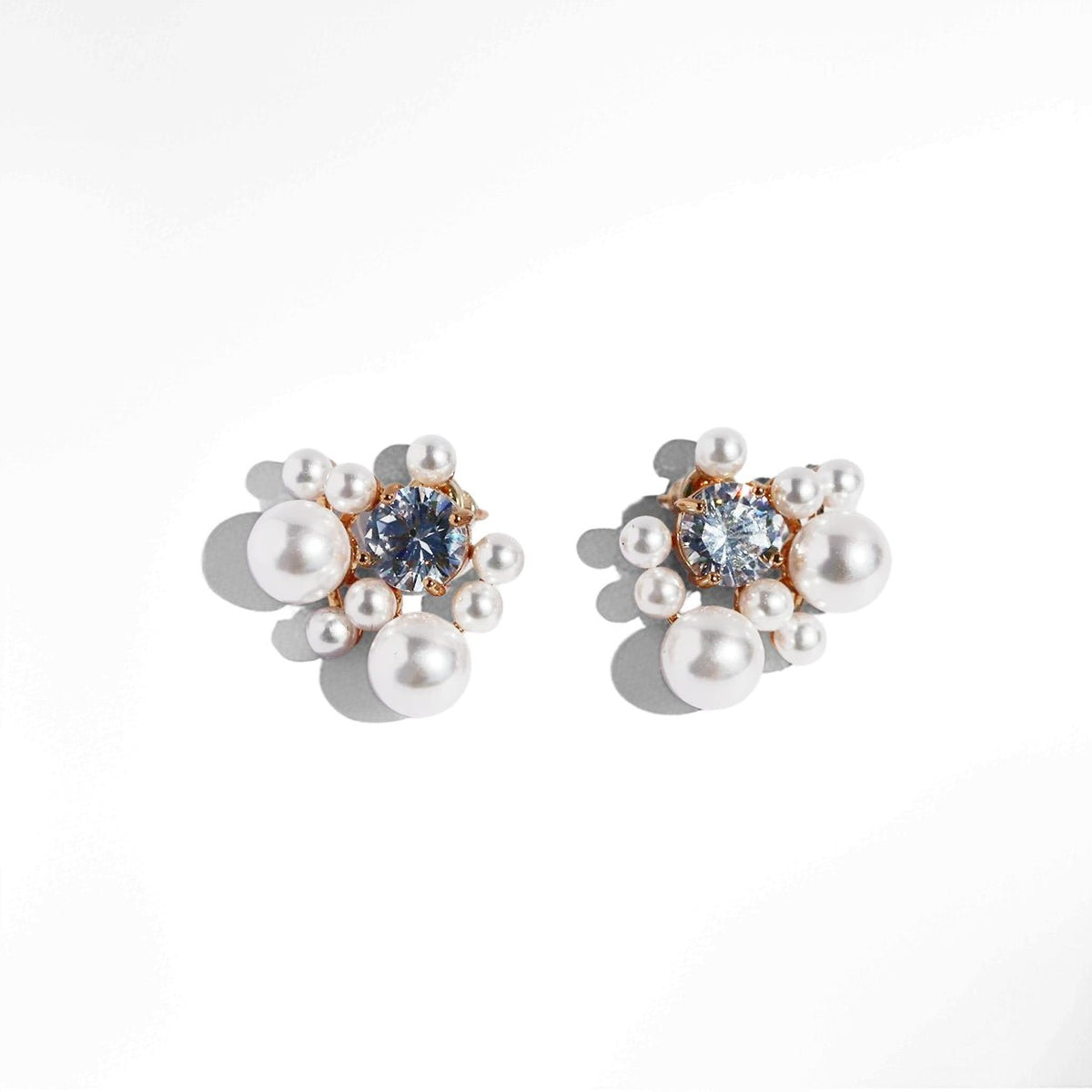 Ivory Pearl Constellation Solitaire Studs Earrings JewelryBlossom #flowerjewelry# #weddingjewelry# #bridaljewelry# #weddinggift# #bridemaidgift##giftforher# #mothergift# #daughtergift# #birthdaygift# #anniversarygi