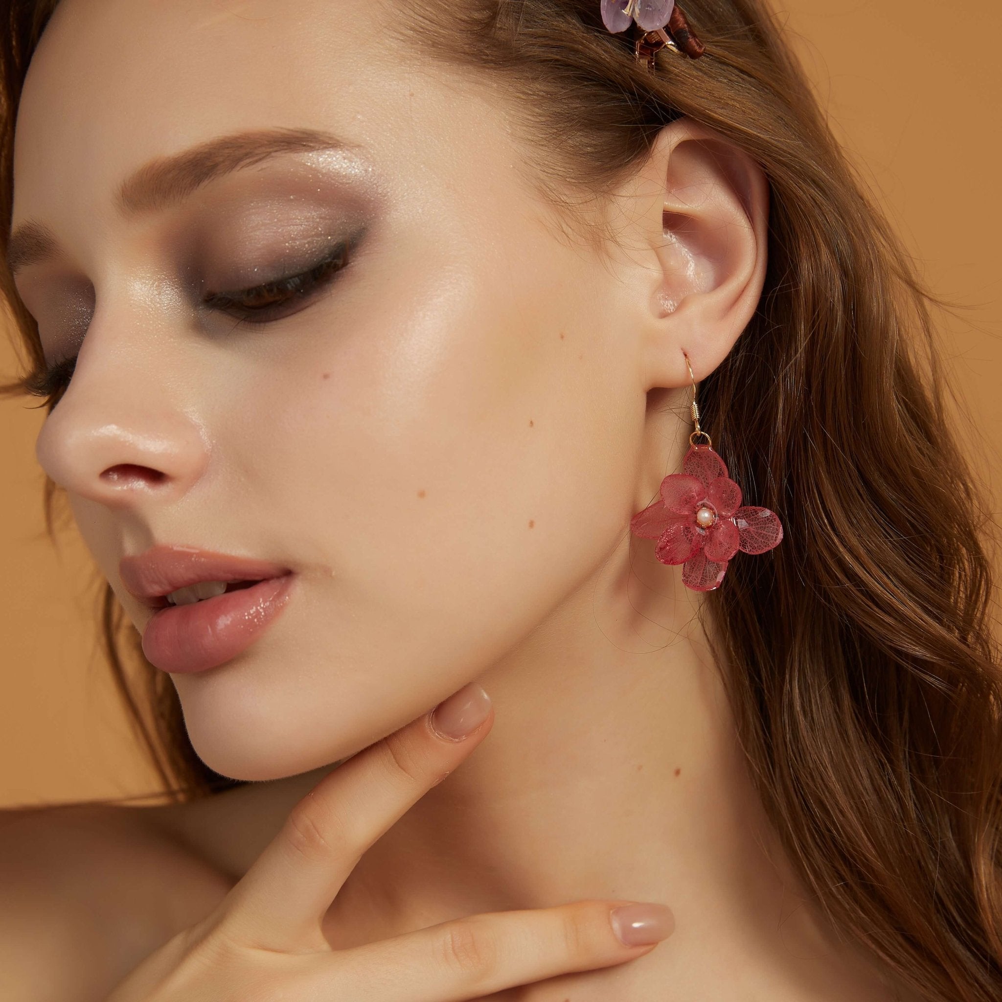 Large Pink Hydrangea Pearl Drop EarringsEarringsJewelryBlossomuniqueflowerearringsgiftforhermothergiftdaughtergiftbirthdaygiftanniversarygift