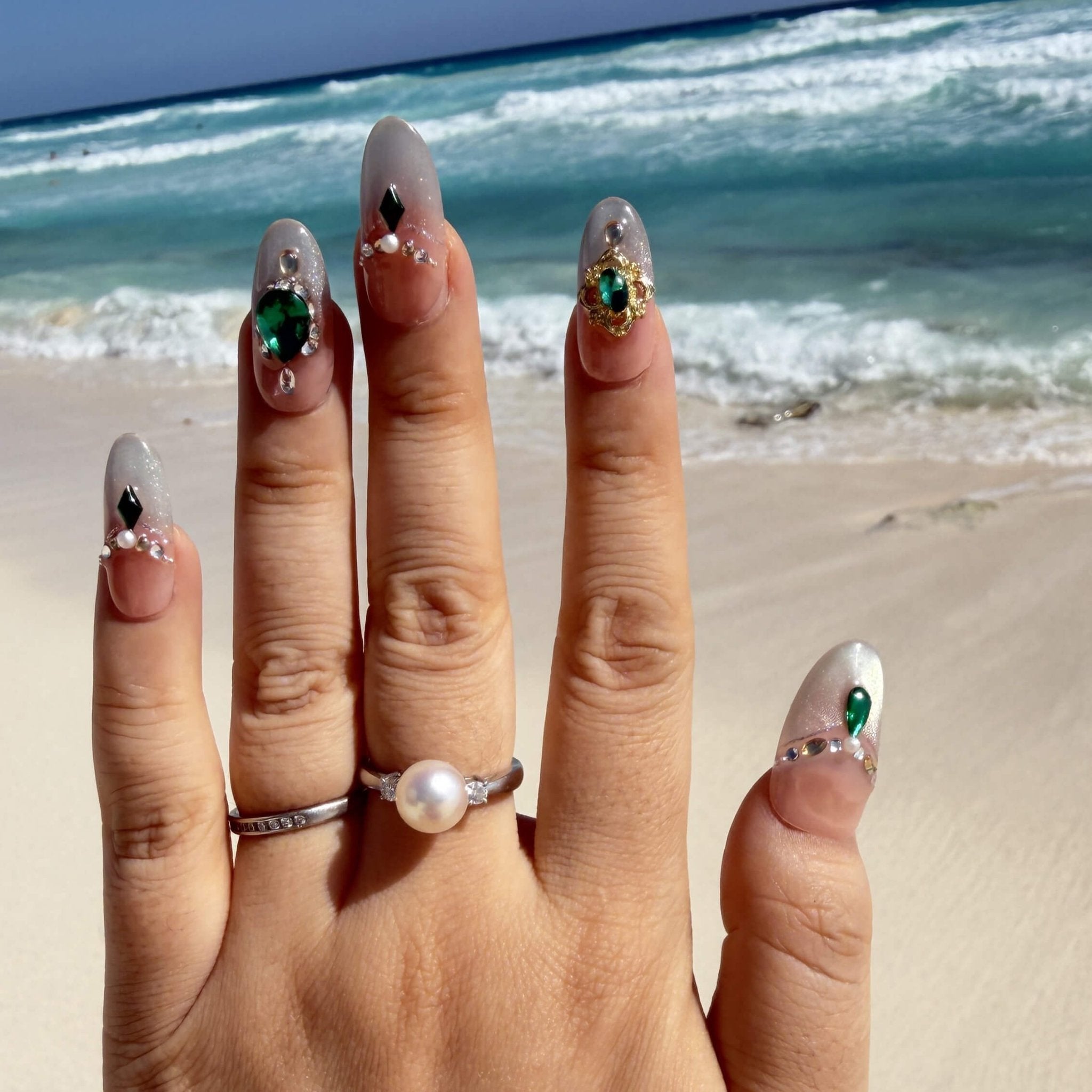 Mystic Emerald Gemstone Nail SetJewelryBlossomuniqueflowerearringsgiftforhermothergiftdaughtergiftbirthdaygiftanniversarygift