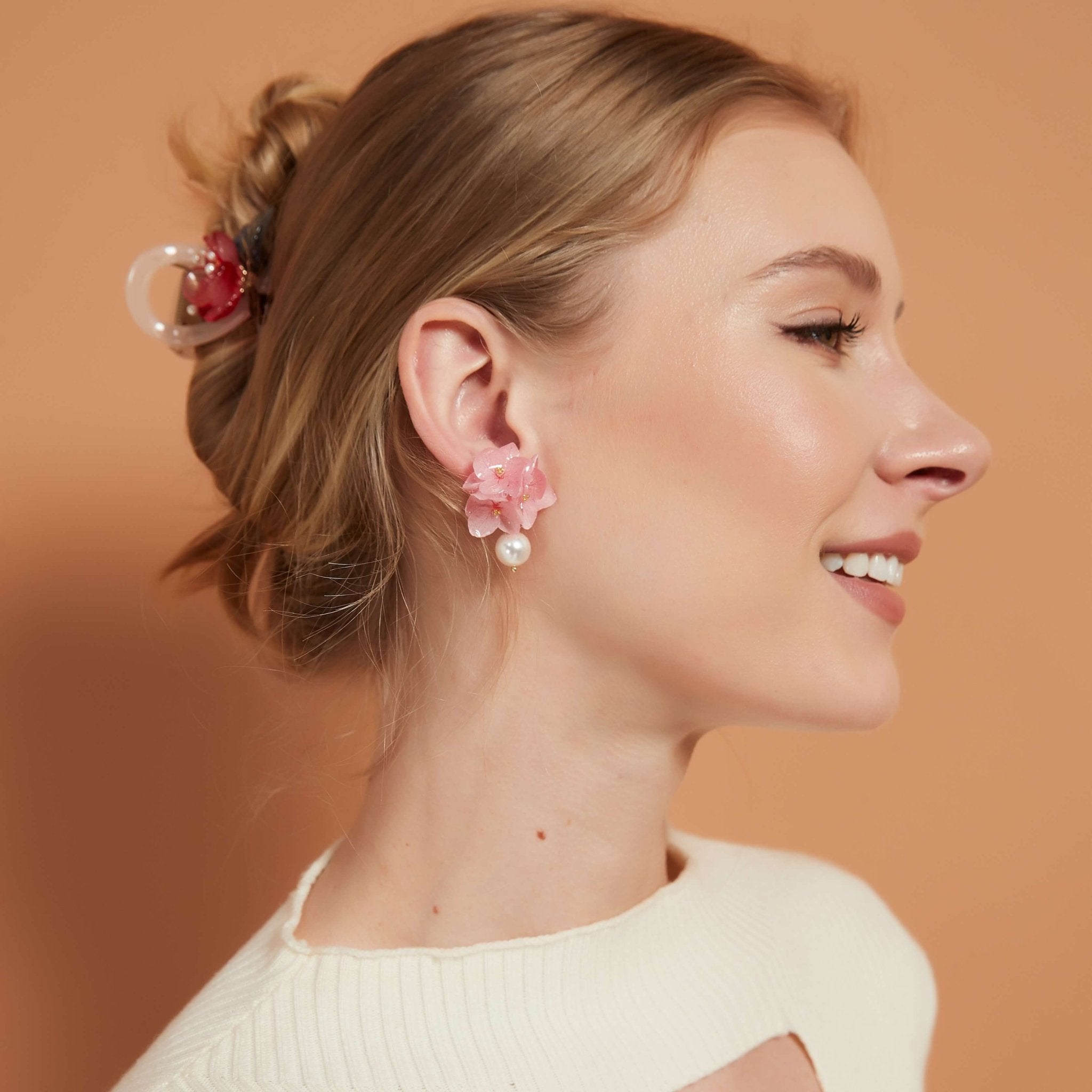 Pink Hydrangea Pearl Stud EarringsEarringsJewelryBlossomuniqueflowerearringsgiftforhermothergiftdaughtergiftbirthdaygiftanniversarygift