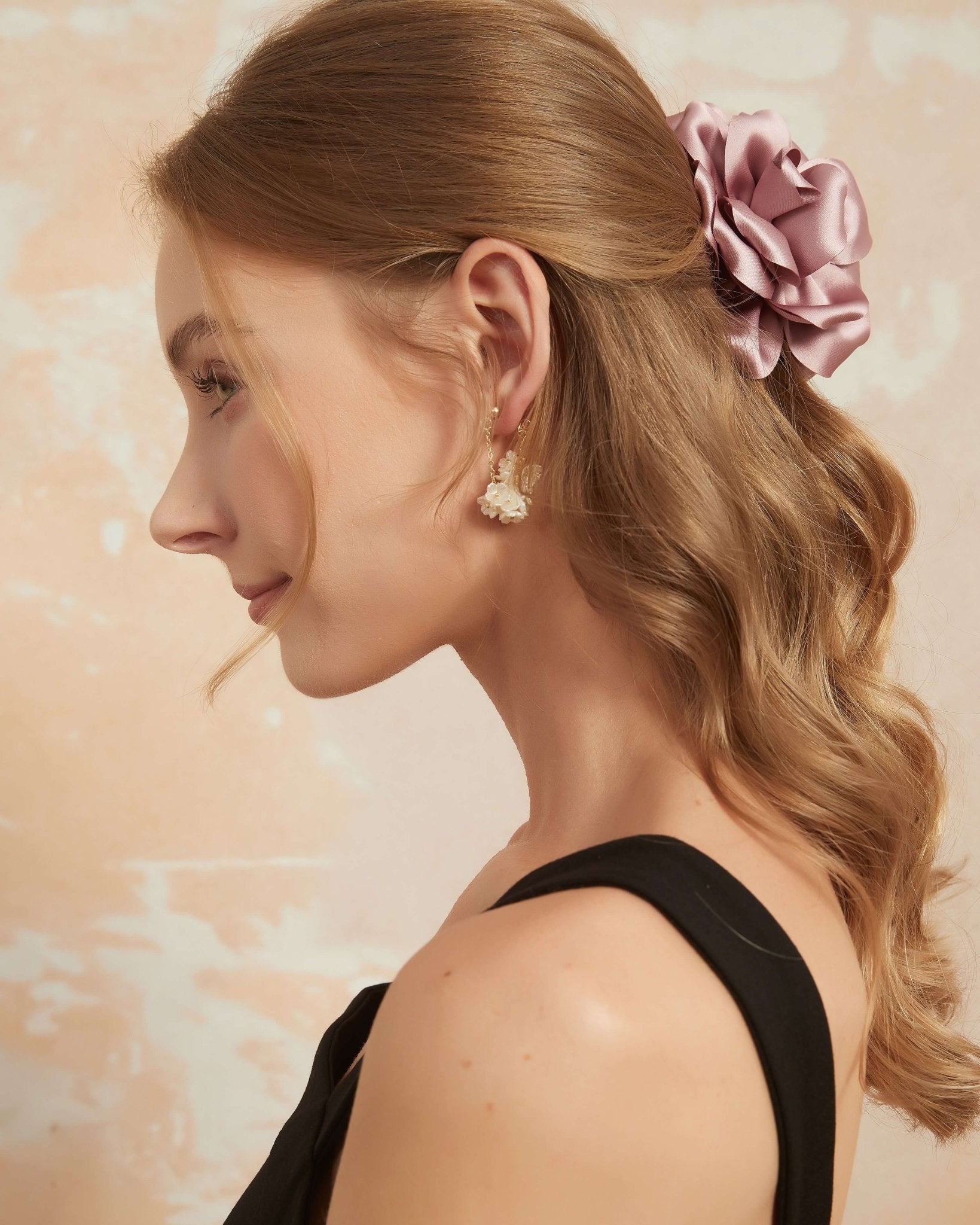 Pink Silk Rose Hair Clawhair clawsJewelryBlossomuniqueflowerearringsgiftforhermothergiftdaughtergiftbirthdaygiftanniversarygift