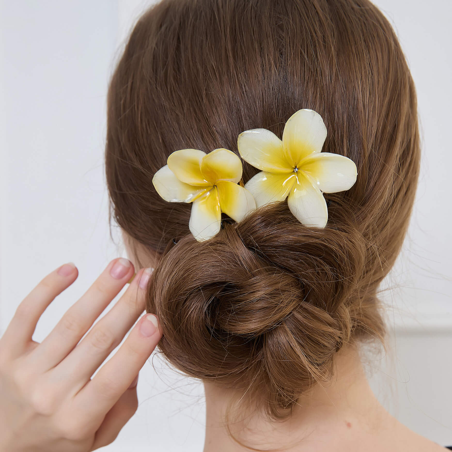 Preserved Plumeria Flower Hair CombHAIRJewelryBlossomuniqueflowerearringsgiftforhermothergiftdaughtergiftbirthdaygiftanniversarygift