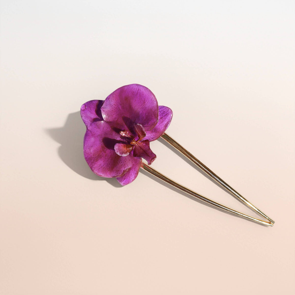 *Real Flower* Amethyst Orchid French Pin HAIR JewelryBlossom #flowerjewelry# #weddingjewelry# #bridaljewelry# #weddinggift# #bridemaidgift##giftforher# #mothergift# #daughtergift# #birthdaygift# #anniversarygi