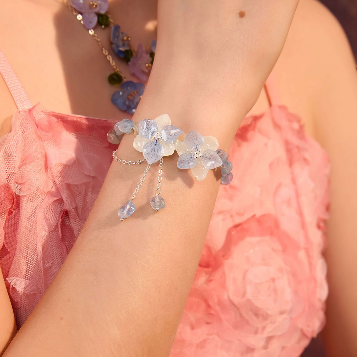 *Real Flower* Blue Hydrangea Crystal Silver Chain BraceletBraceletJewelryBlossomuniqueflowerearringsgiftforhermothergiftdaughtergiftbirthdaygiftanniversarygift