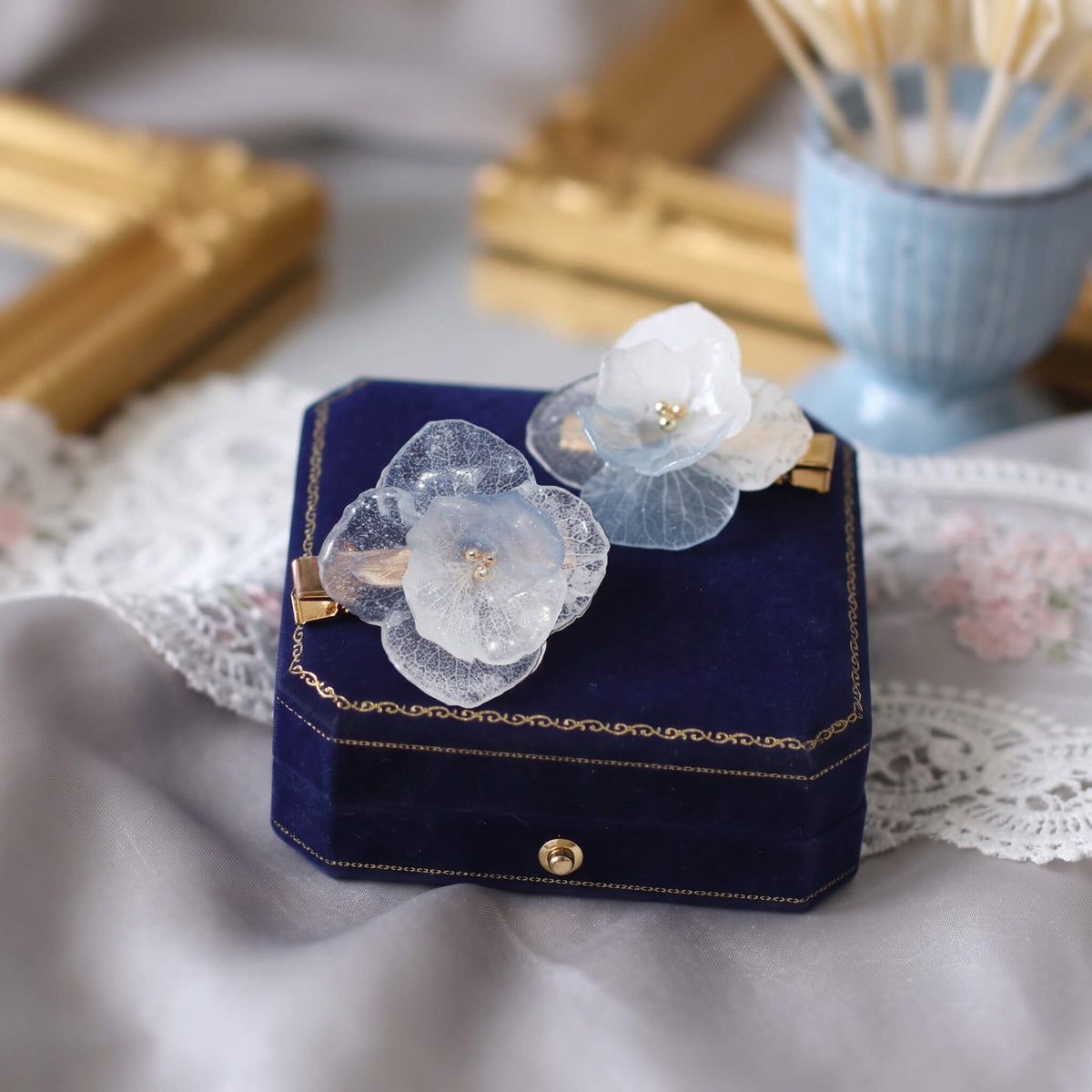 *Real Flower* Blushing Hydrangea Flower Hair Clip Set (4-Piece Set) Earrings JewelryBlossom flowerjewelry weddingjewelry bridaljewelry weddinggift bridemaidgiftgiftforher mothergift daughtergift birthdaygift anniversarygi