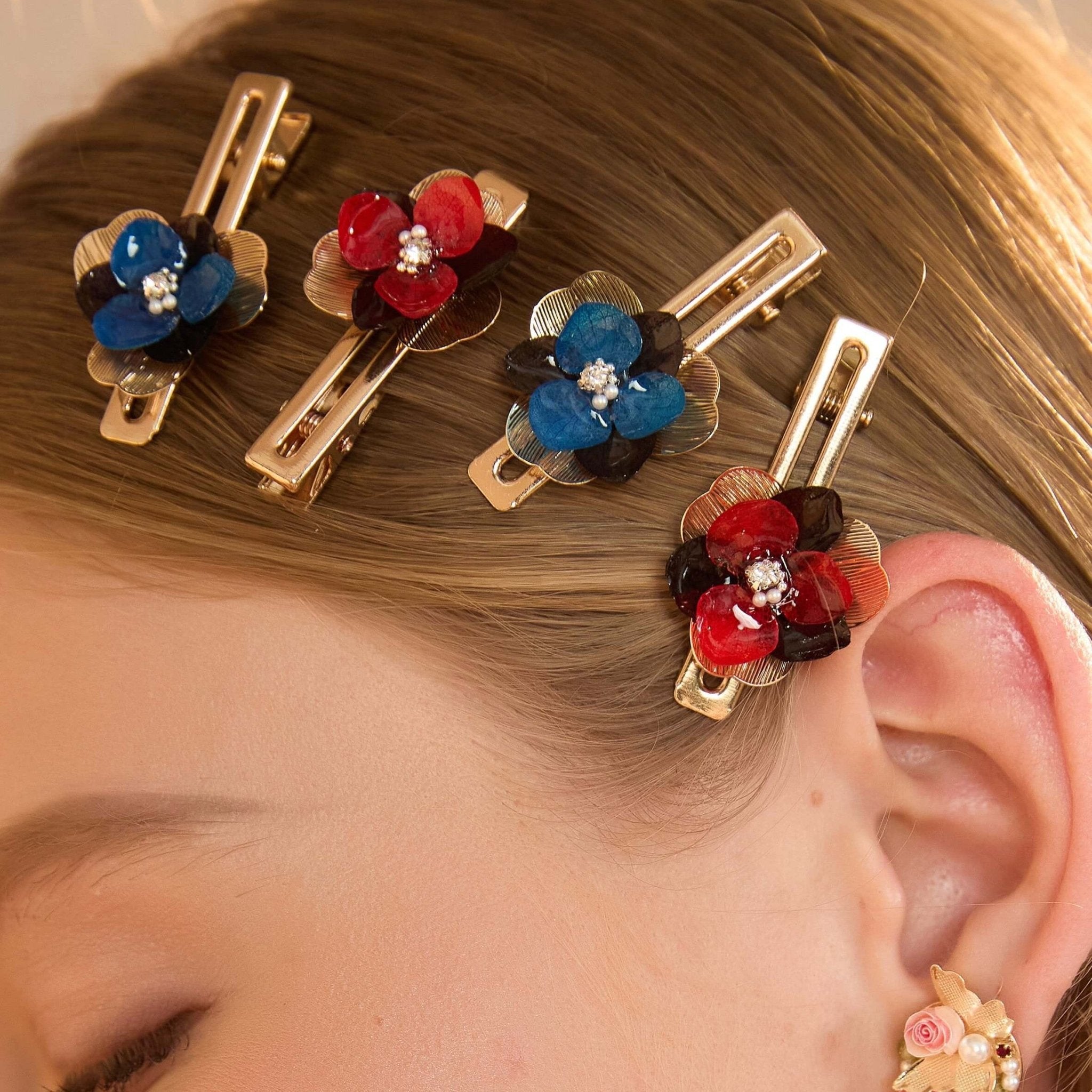 *Real Flower* Cherry & Sapphire Hydrangea Flower Clip Set (4-Piece Set)EarringsJewelryBlossomuniqueflowerearringsgiftforhermothergiftdaughtergiftbirthdaygiftanniversarygift