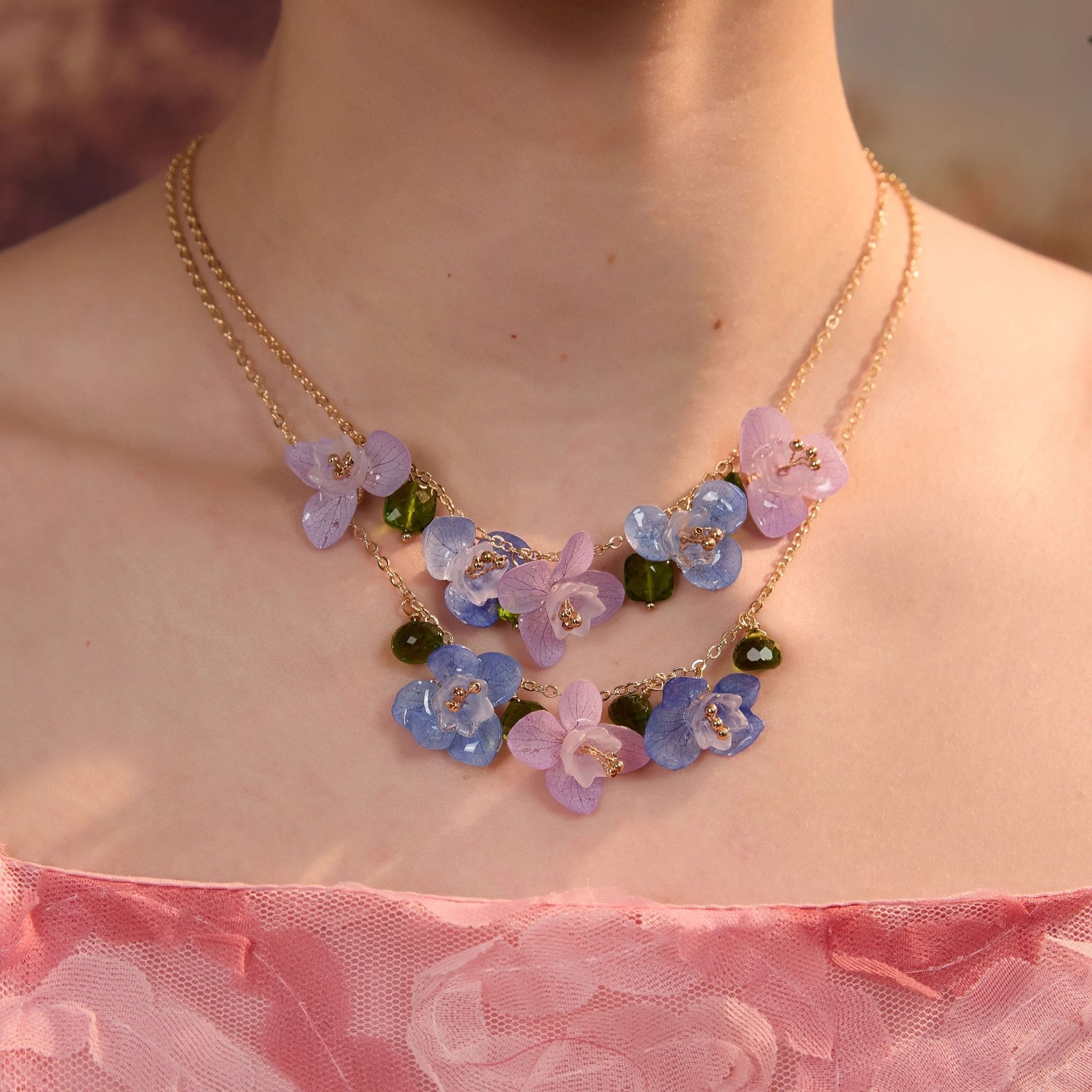 *Real Flower* Dancing Purple Hydrangea Necklace Set (2 Pieces)NecklaceJewelryBlossomuniqueflowerearringsgiftforhermothergiftdaughtergiftbirthdaygiftanniversarygift