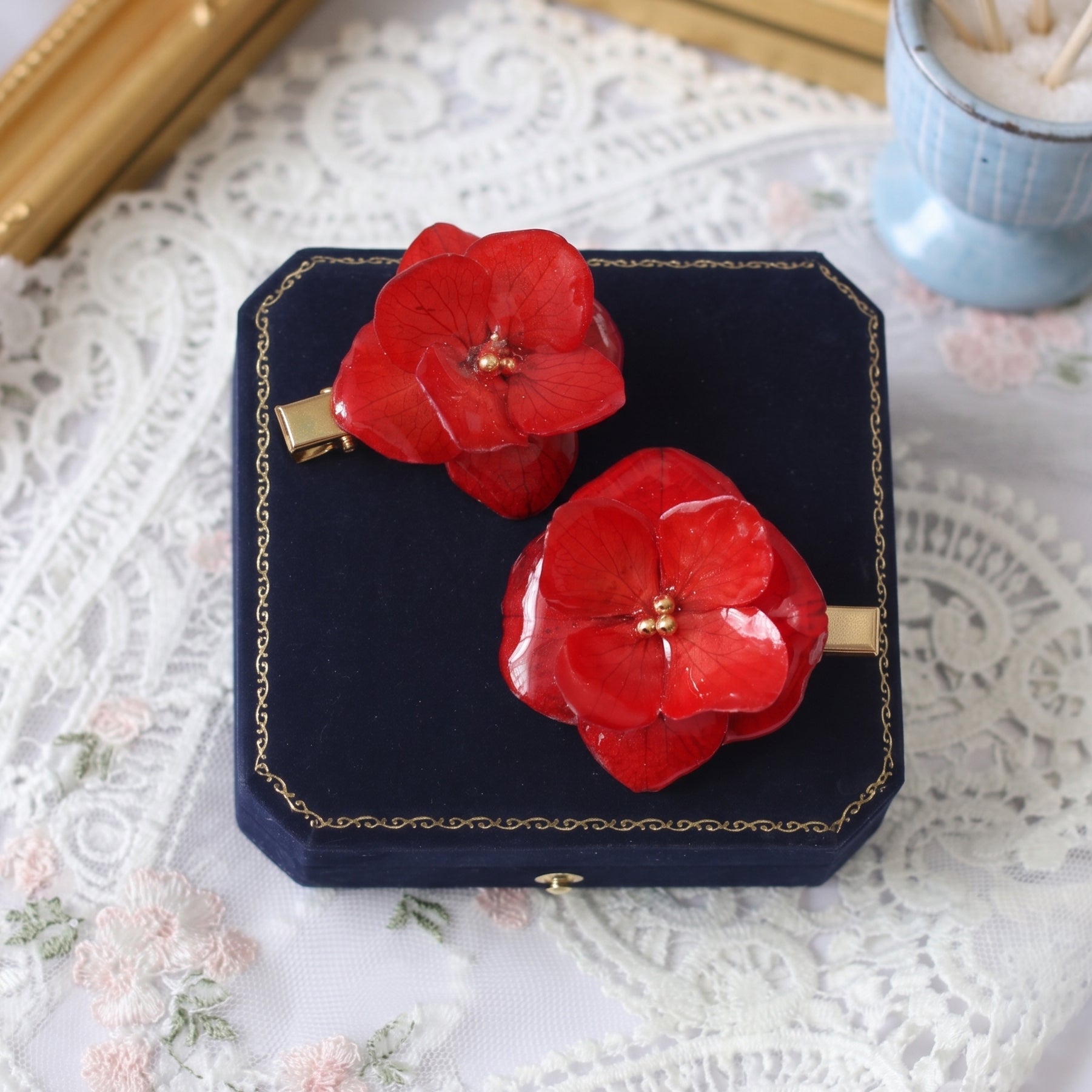 *Real Flower* Ruby Rose & Hydrangea Hair Clip Set (4-Piece Set) Earrings JewelryBlossom flowerjewelry weddingjewelry bridaljewelry weddinggift bridemaidgiftgiftforher mothergift daughtergift birthdaygift anniversarygi
