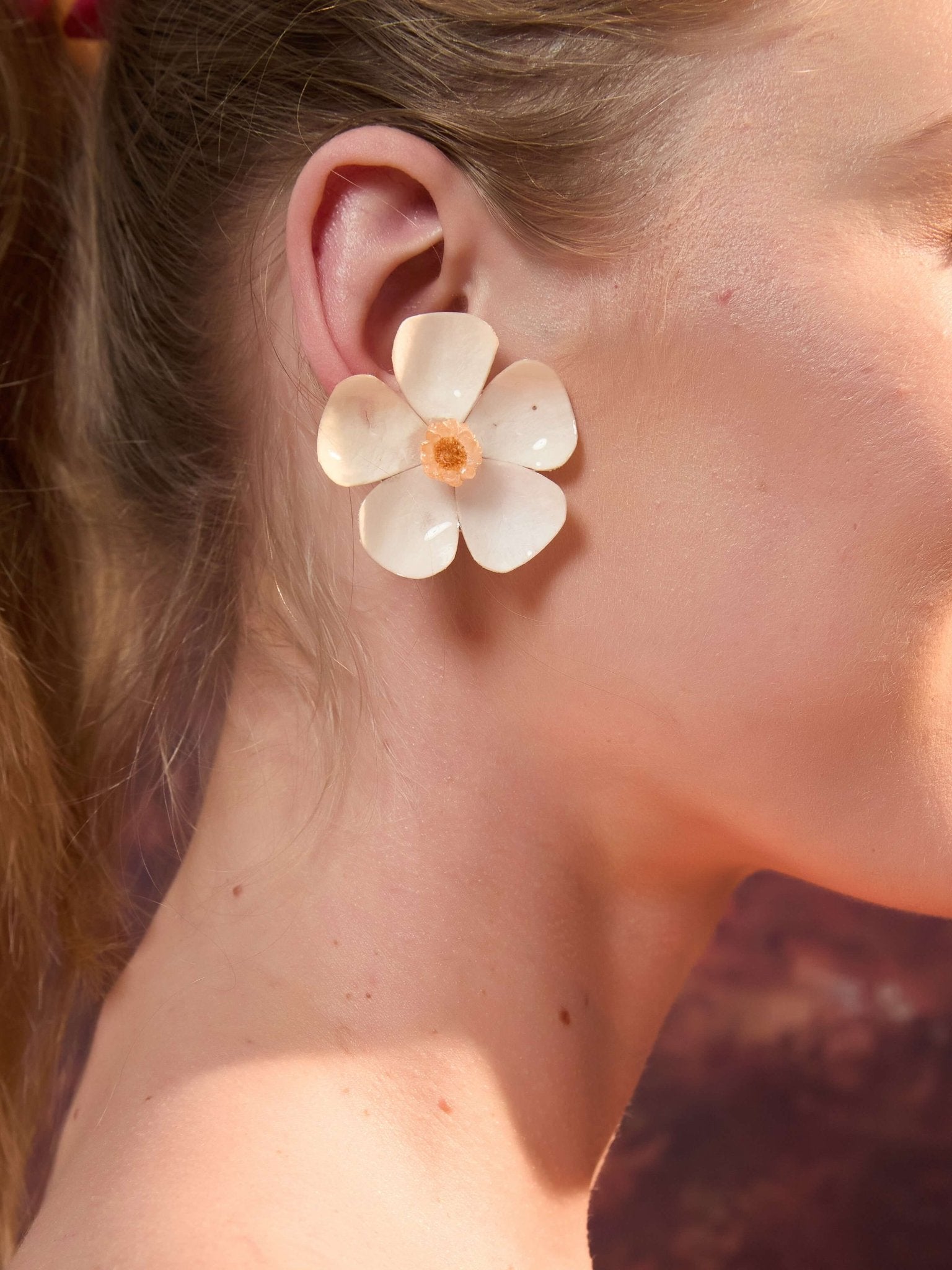 *Real Flower* White Magnolia Stud EarringsEarringsJewelryBlossomuniqueflowerearringsgiftforhermothergiftdaughtergiftbirthdaygiftanniversarygift