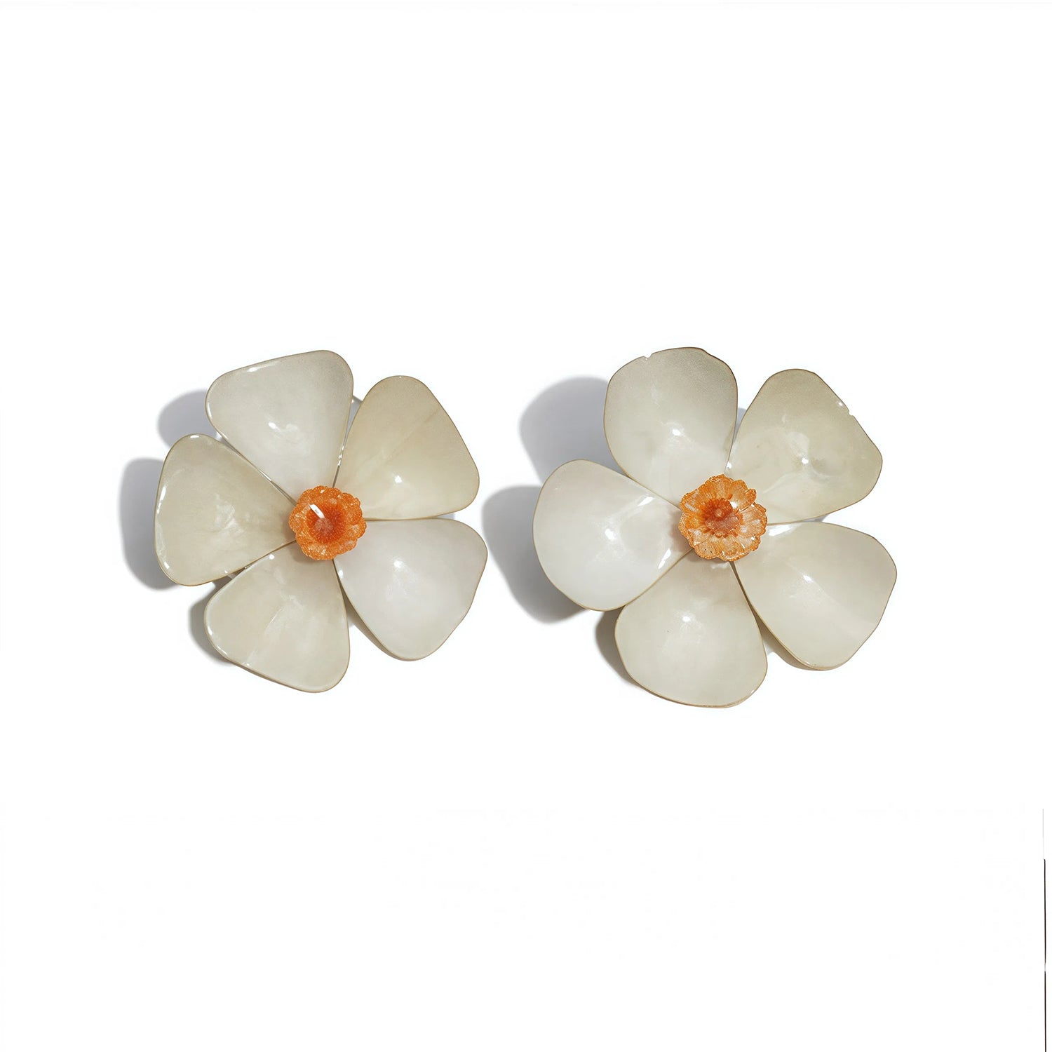 *Real Flower* White Magnolia Stud EarringsEarringsJewelryBlossomuniqueflowerearringsgiftforhermothergiftdaughtergiftbirthdaygiftanniversarygift