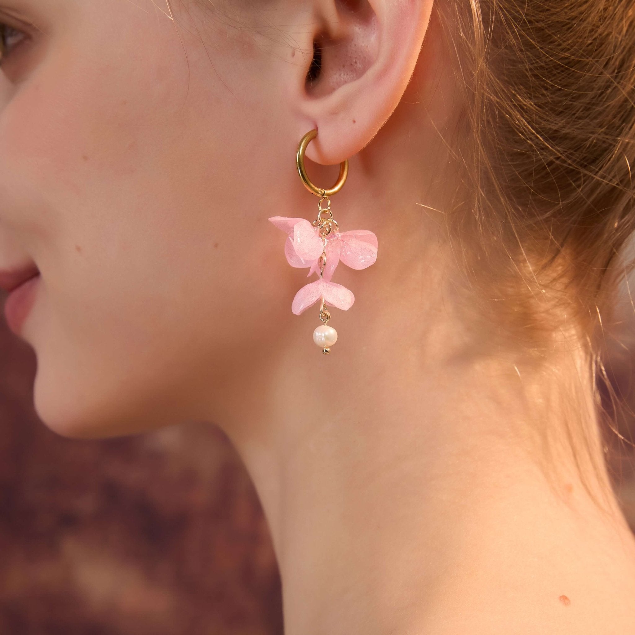 *Real Flowewr Pink Hydrangea Pearl Drop Hoop EarringsEarringsJewelryBlossomuniqueflowerearringsgiftforhermothergiftdaughtergiftbirthdaygiftanniversarygift