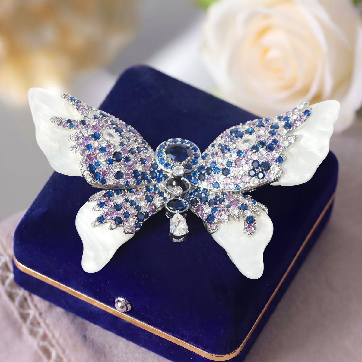 Sapphire Lavender Pearl Wing Butterfly Brooch brooch JewelryBlossom #flowerjewelry# #weddingjewelry# #bridaljewelry# #weddinggift# #bridemaidgift##giftforher# #mothergift# #daughtergift# #birthdaygift# #anniversarygi