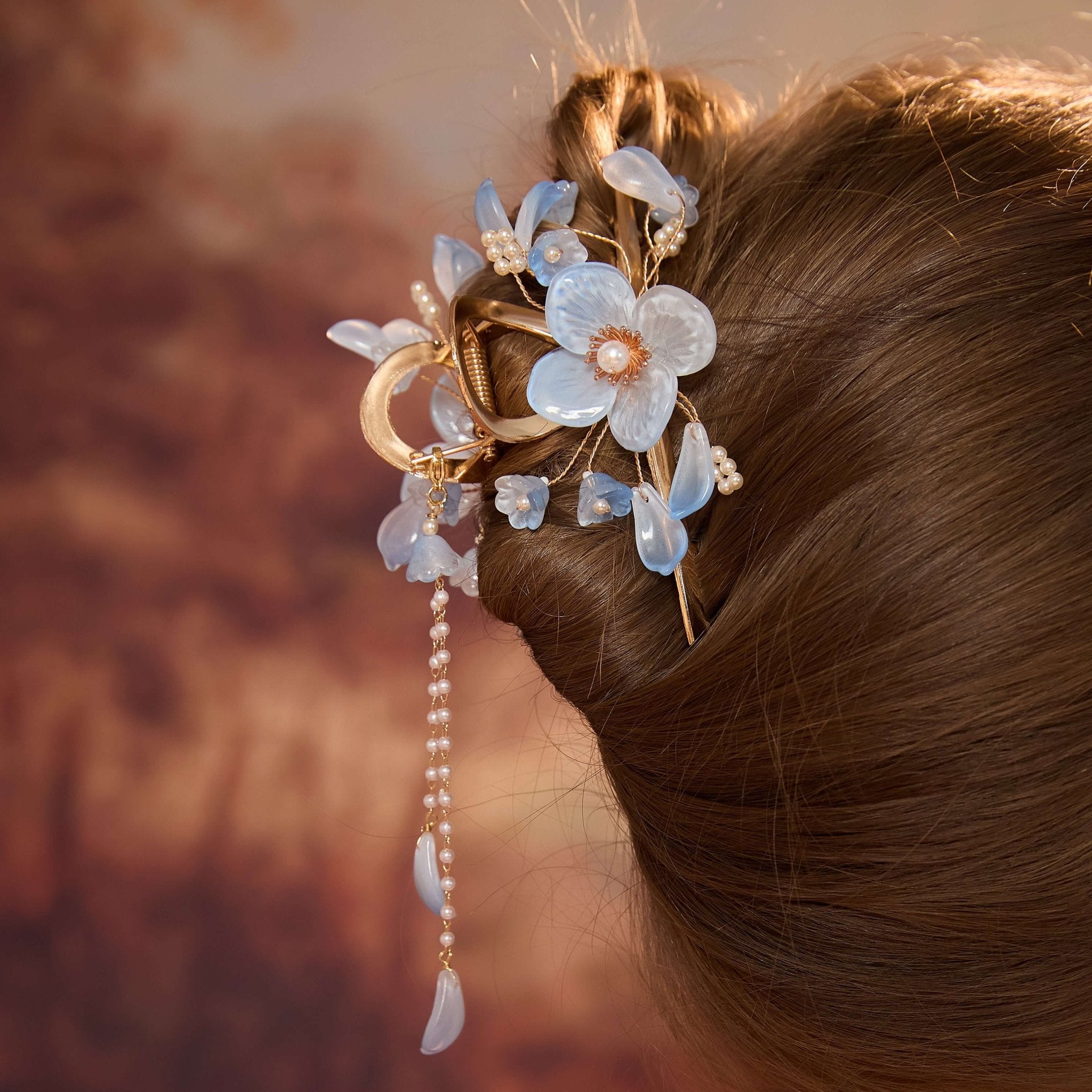 Sky Blossom Crystal Hair Clawhair clawsJewelryBlossomuniqueflowerearringsgiftforhermothergiftdaughtergiftbirthdaygiftanniversarygift