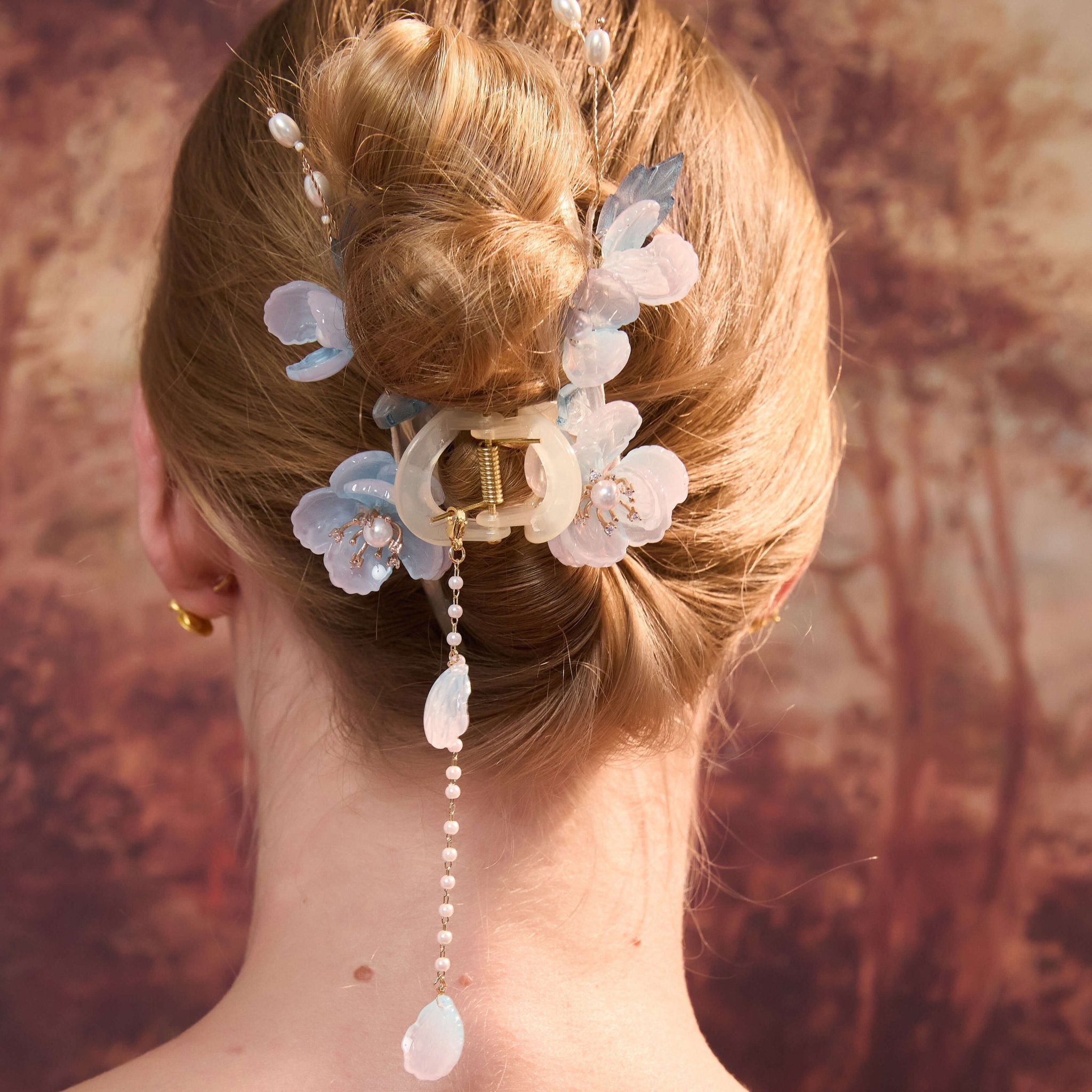 Sky Garden Flower Hair Clawhair clawsJewelryBlossomuniqueflowerearringsgiftforhermothergiftdaughtergiftbirthdaygiftanniversarygift