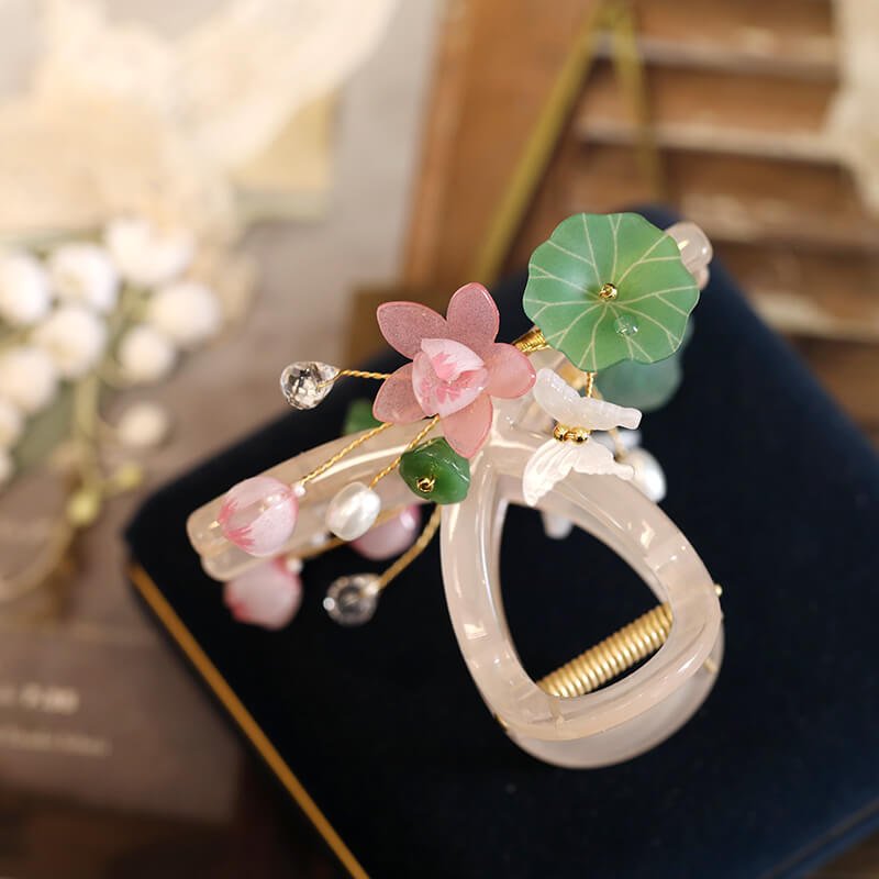 Waterlily Pond Garden Hair Clawhair clawsJewelryBlossomuniqueflowerearringsgiftforhermothergiftdaughtergiftbirthdaygiftanniversarygift