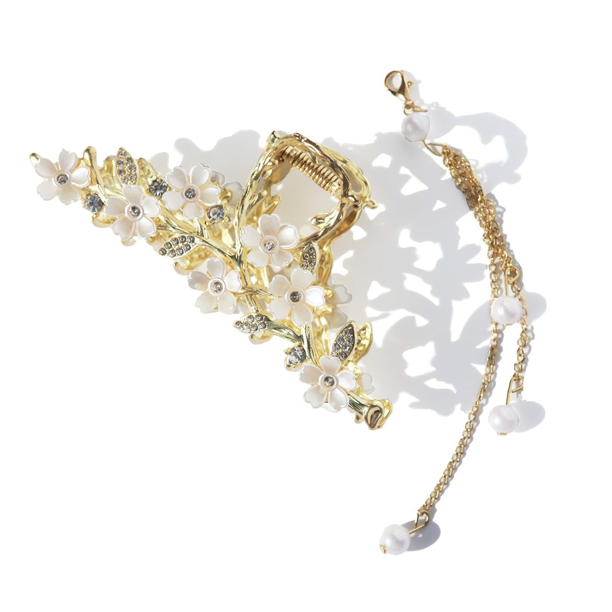 White Daisy Garden Hair Clawhair clawsJewelryBlossomuniqueflowerearringsgiftforhermothergiftdaughtergiftbirthdaygiftanniversarygift