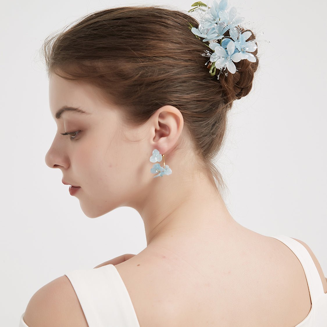 #blueflowerearring# - #jewelryblossom##earrings##flowerearrings##weddingearrings##realflowerearrings##hydrangeaearrings# hoop