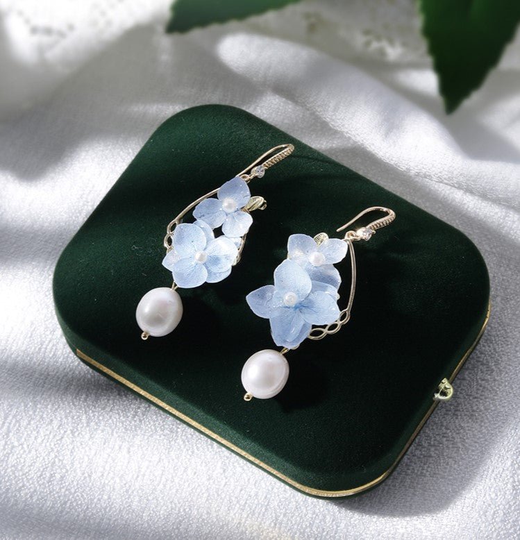 Blue Hydrangea Mother of Pearl Drop EarringsEarringsJewelryBlossomuniqueflowerearringsgiftforhermothergiftdaughtergiftbirthdaygiftanniversarygift