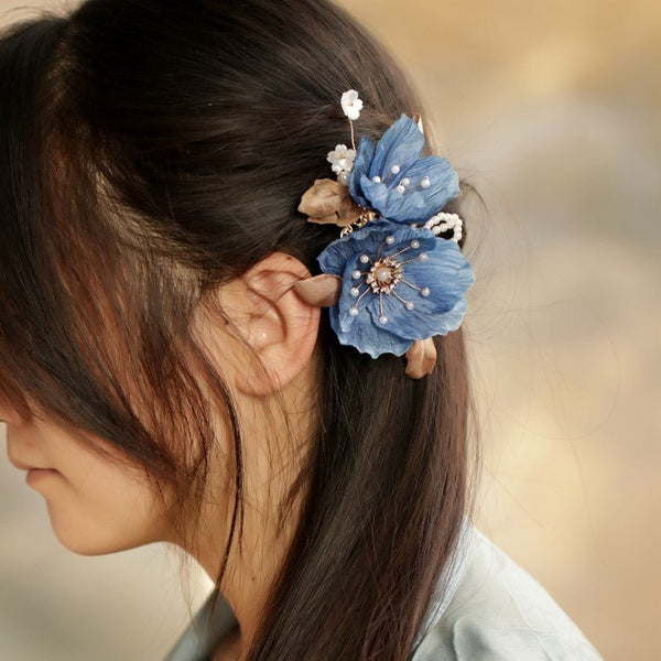#butterflyhairclip# - #jewelryblossom##hairclip##fairyhairstyle##weddinghair##weddingjewelry# blue primrose poppy hair clip