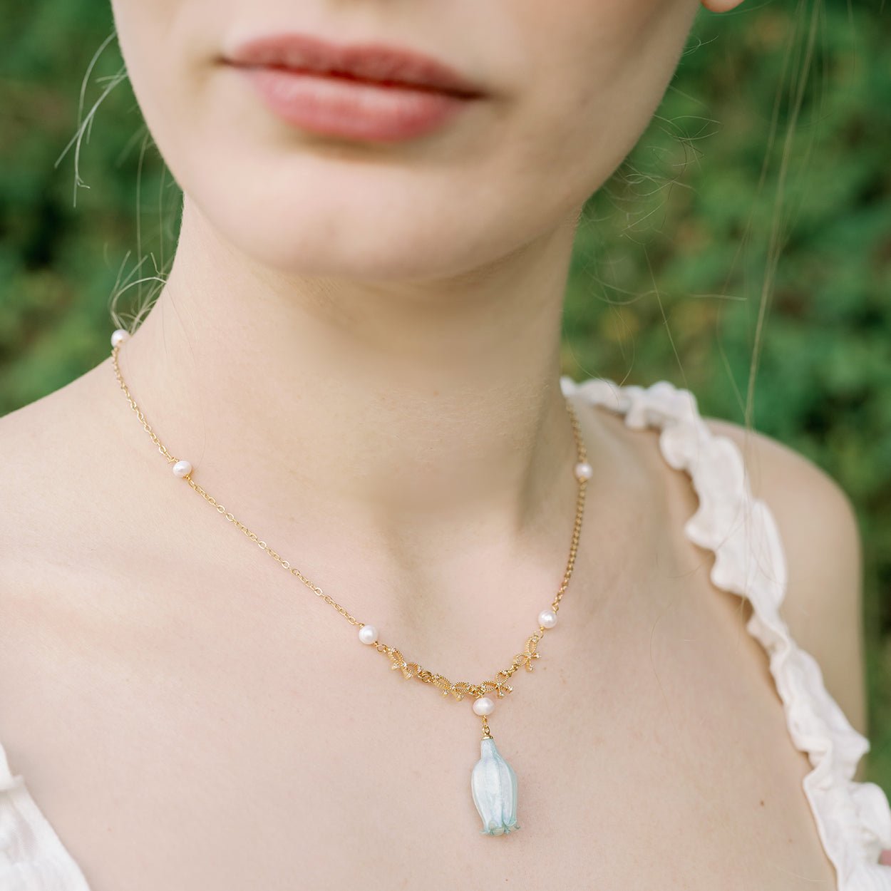 bell flower necklace
blue bell flower necklace
flower necklace
wedding necklace