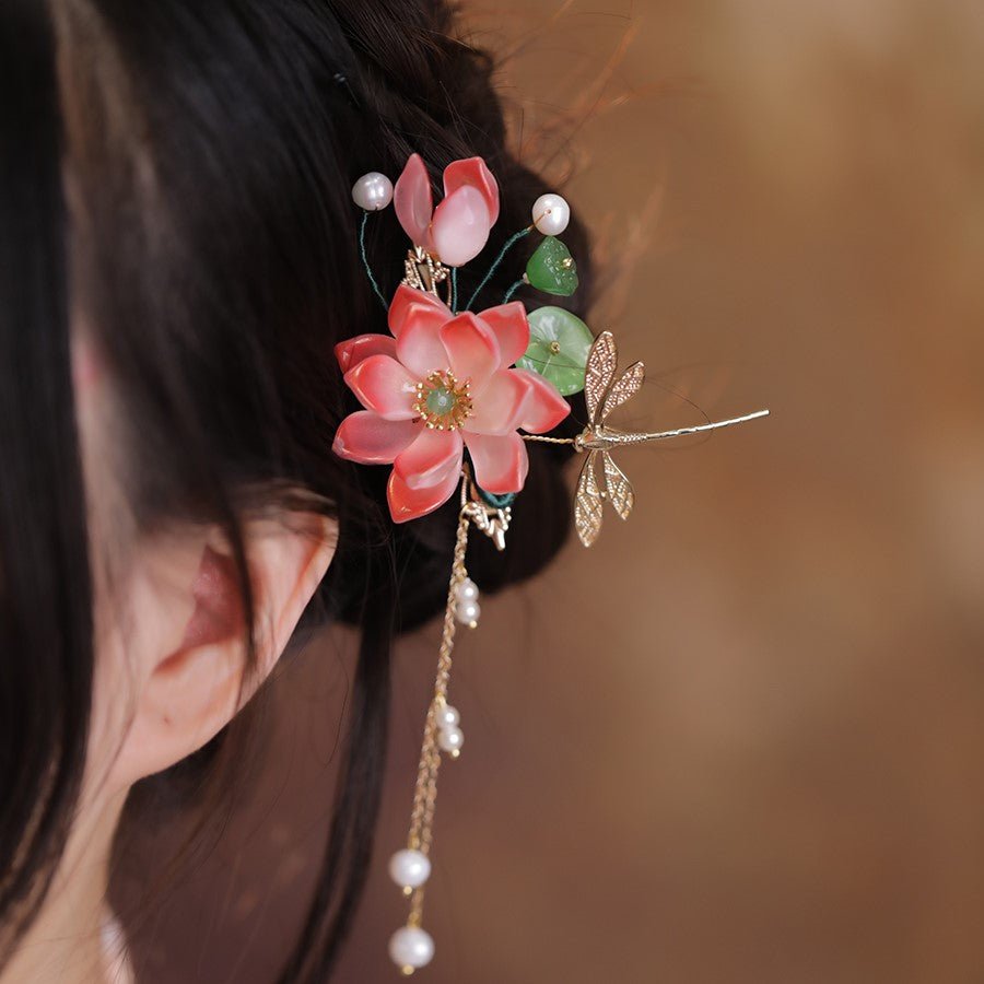 waterlily hair clip #flowerhairclip# #weddinghair