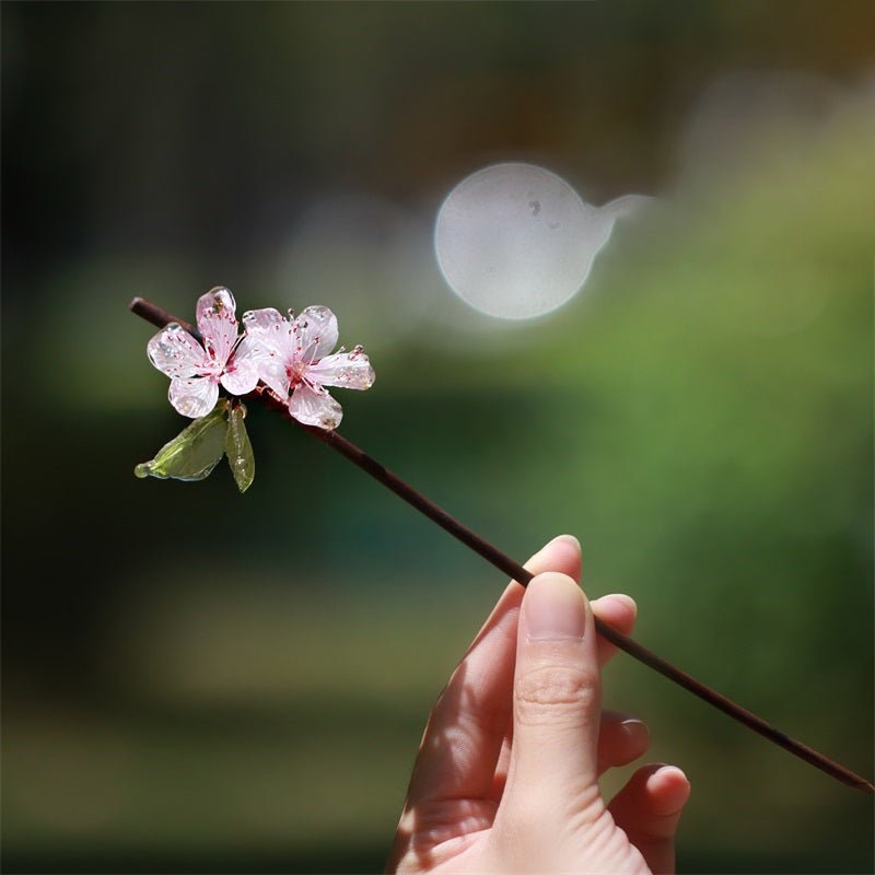 #flowerhairclips# #jewelryblossom##hairclips##weddinghairstyle##weddingjewelry# #hairstick# front view
#flowerjewelry#