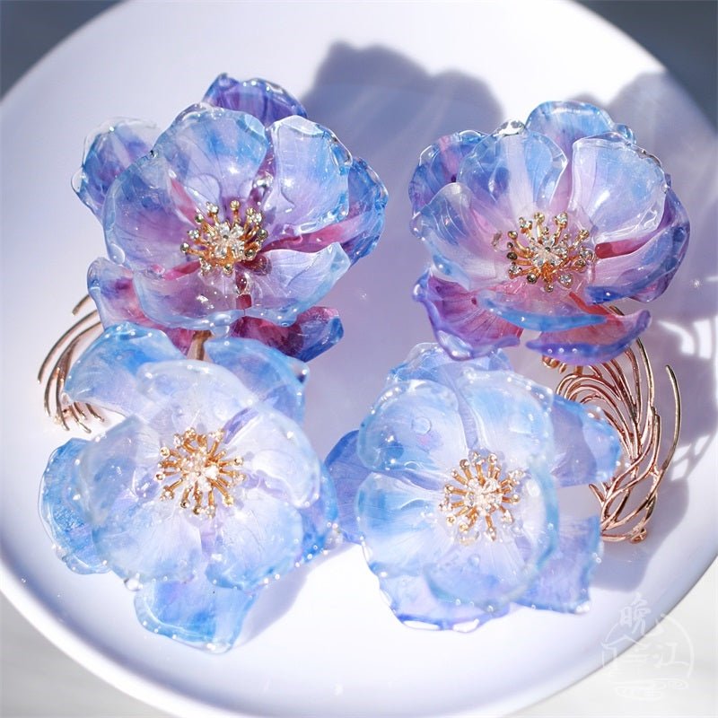 #primroseflowerclips# #jewelryblossom##hairclips##weddinghairclips##blueflowerhairclips# 
#flowerjewelry# product top view