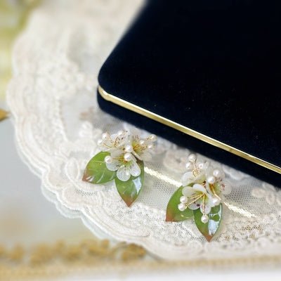 Crystal Top Corsage Pins 2.5 inch (10 pins/pkg) $7.99 pkg  Wedding bridal  bouquets, Rhinestone bouquet, Bridal bouquet