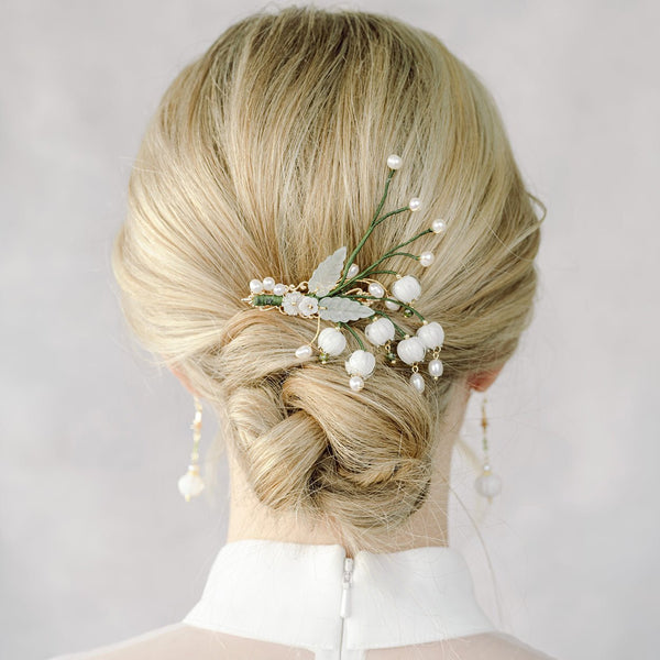 #bellflowerhairclips# #jewelryblossom##hairclips##weddinghairstyle##weddingjewelry# top view detail
#flowerjewelry#