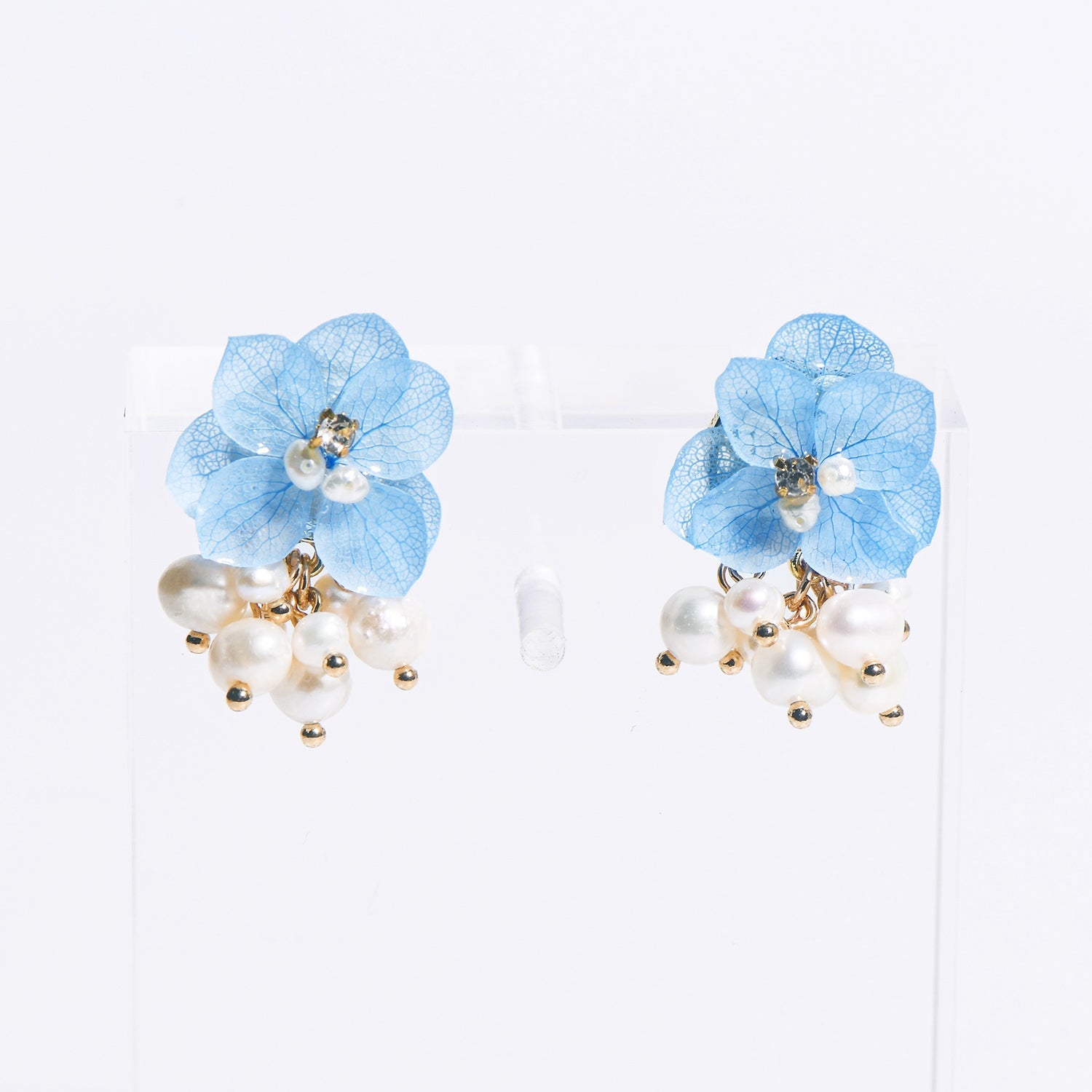 Tiana Blue Floral Raindrop EarringsEarringsJewelryBlossomuniqueflowerearringsgiftforhermothergiftdaughtergiftbirthdaygiftanniversarygift