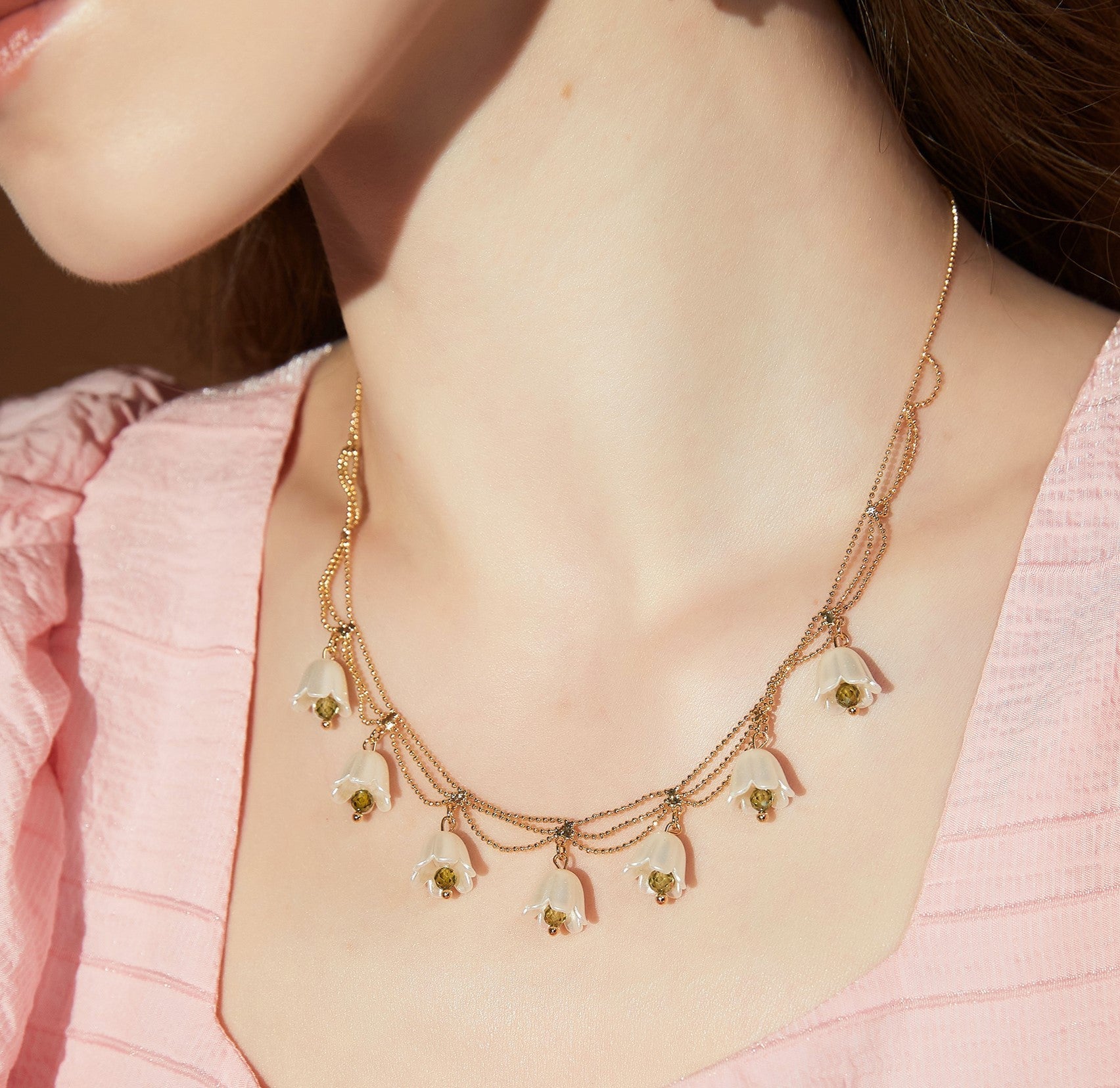 White Translucent Bellflower NecklaceNecklaceJewelryBlossomuniqueflowerearringsgiftforhermothergiftdaughtergiftbirthdaygiftanniversarygift